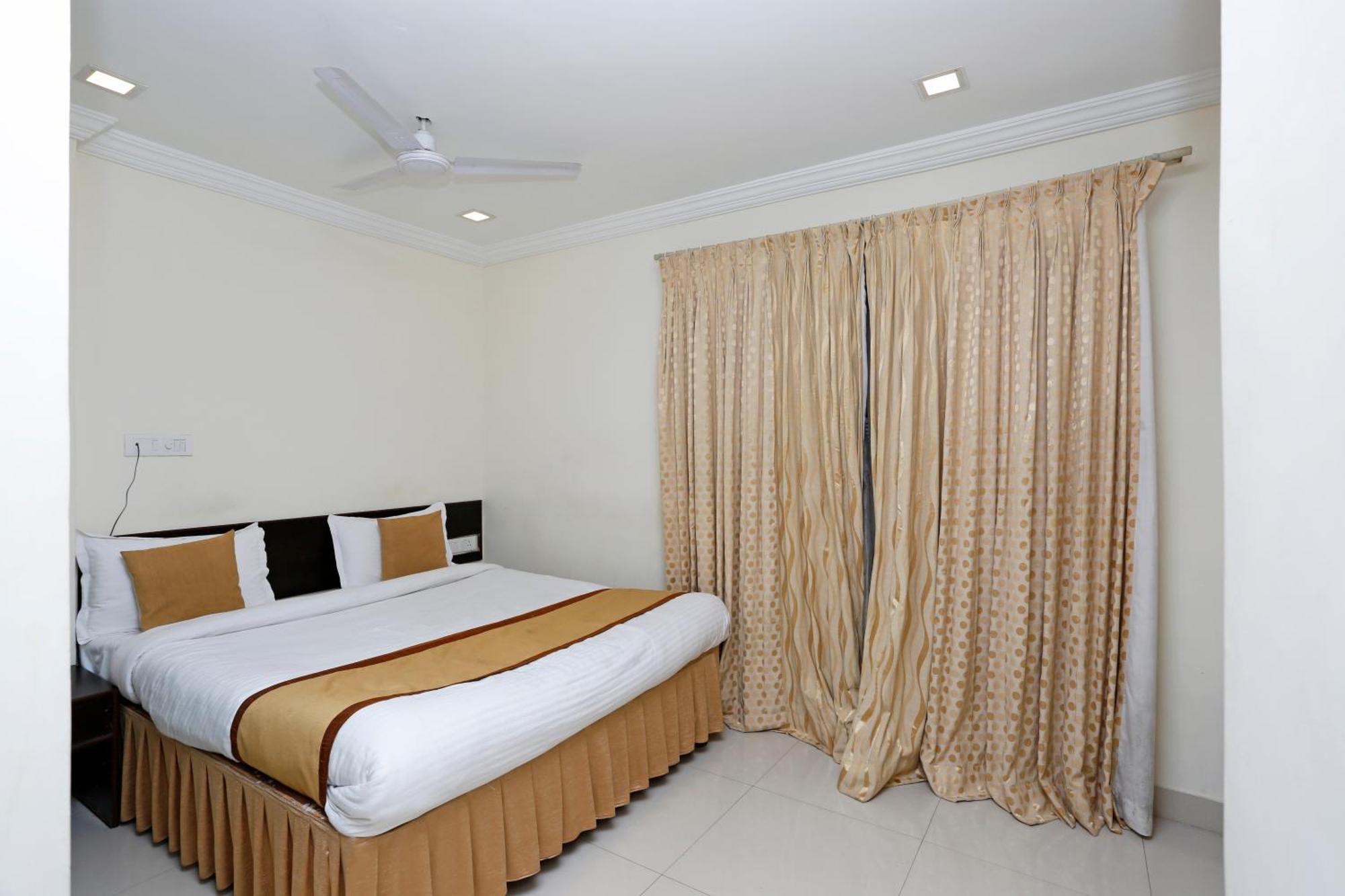 OYO 2229 Hotel Golden Wings Udaipur Exterior foto