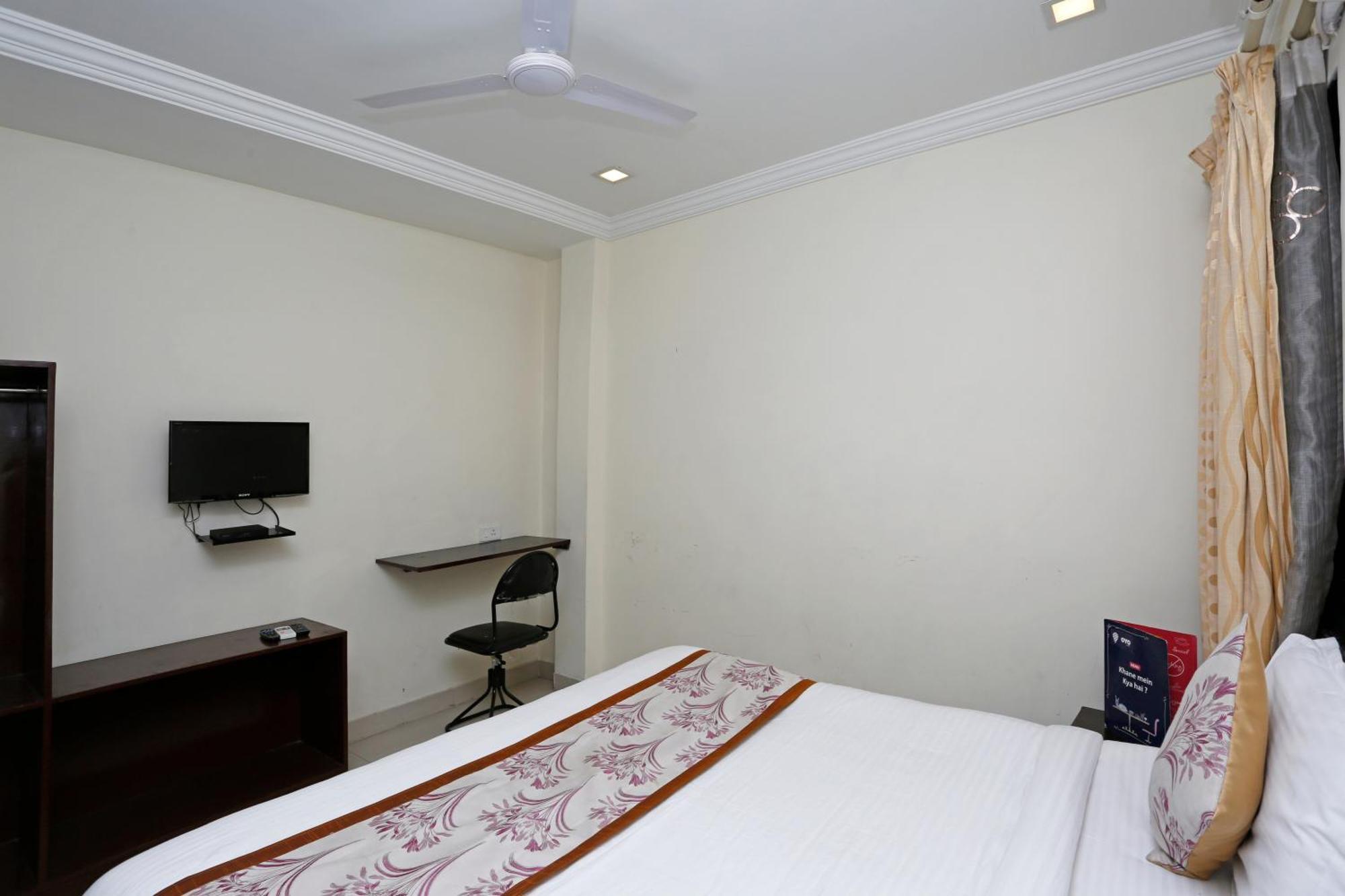 OYO 2229 Hotel Golden Wings Udaipur Exterior foto