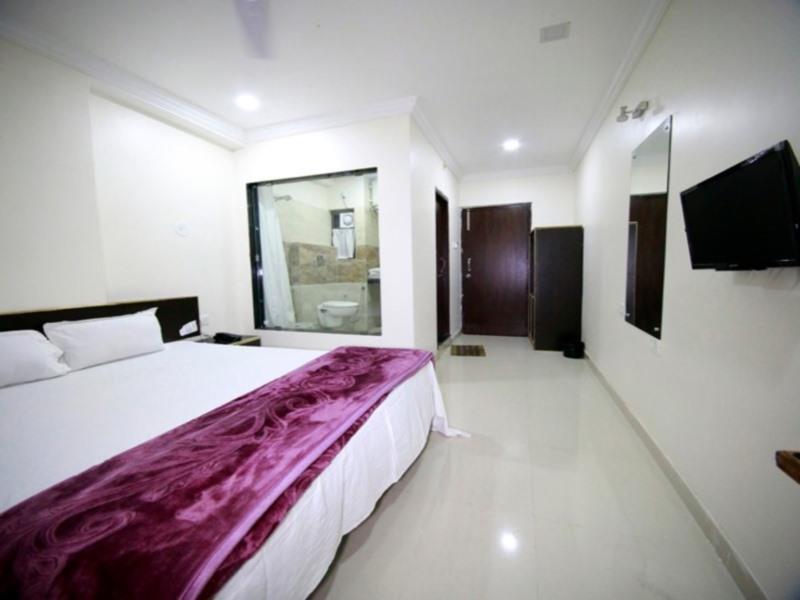 OYO 2229 Hotel Golden Wings Udaipur Exterior foto